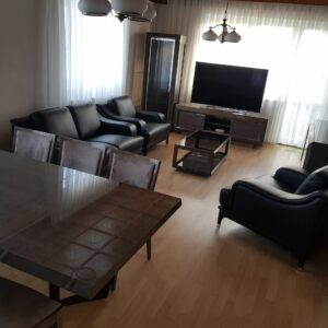 Nyíregyházi családi ház nappalija