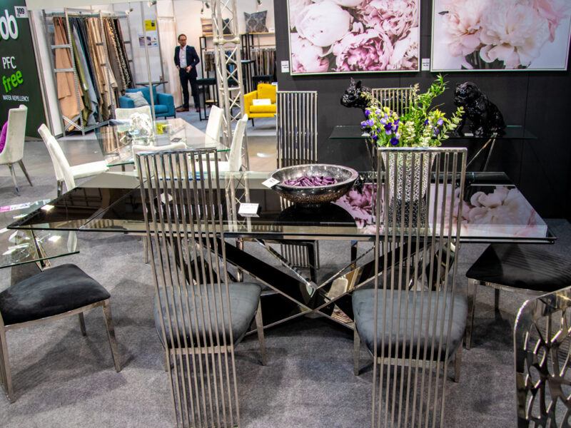 EUH - CT2099 bővíthető étkezőasztal