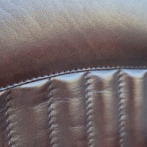 ECM - Corvette étkezőszék