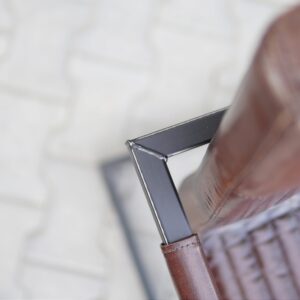 ECM - Corvette étkezőszék