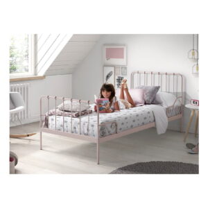 V -- Alic gyerekágy