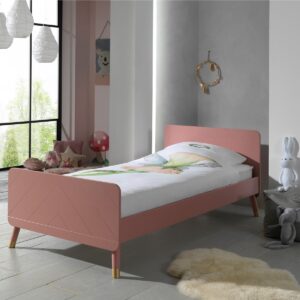 V -- Billie elemes ifjúsági szoba