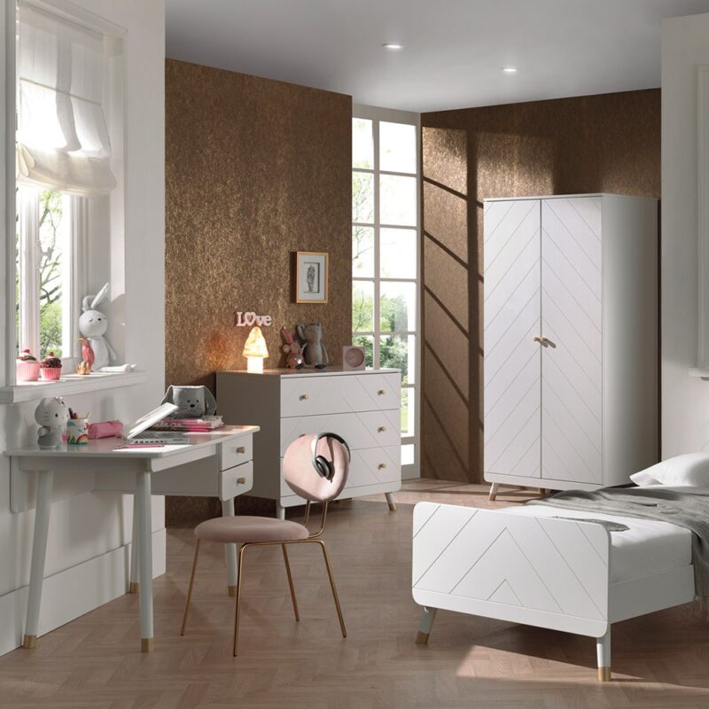 V -- Billie elemes ifjúsági szoba