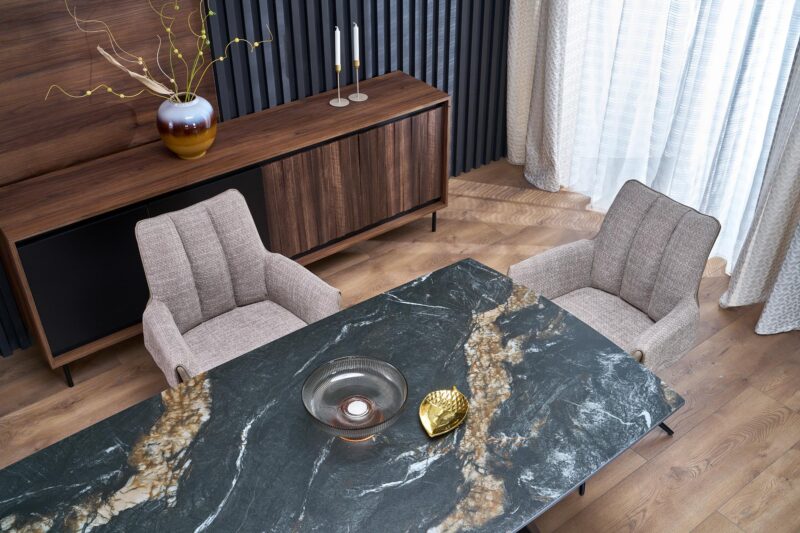 Hal-Armani kihúzható asztal 165-241cm-ig bővíthető